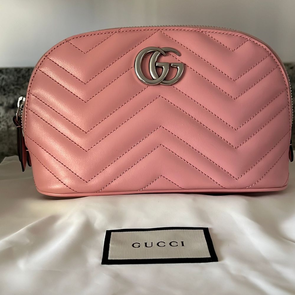 New Gucci Marmont 2.0 Calfskin Matelasse Makeup Bag - Picture 3 of 11